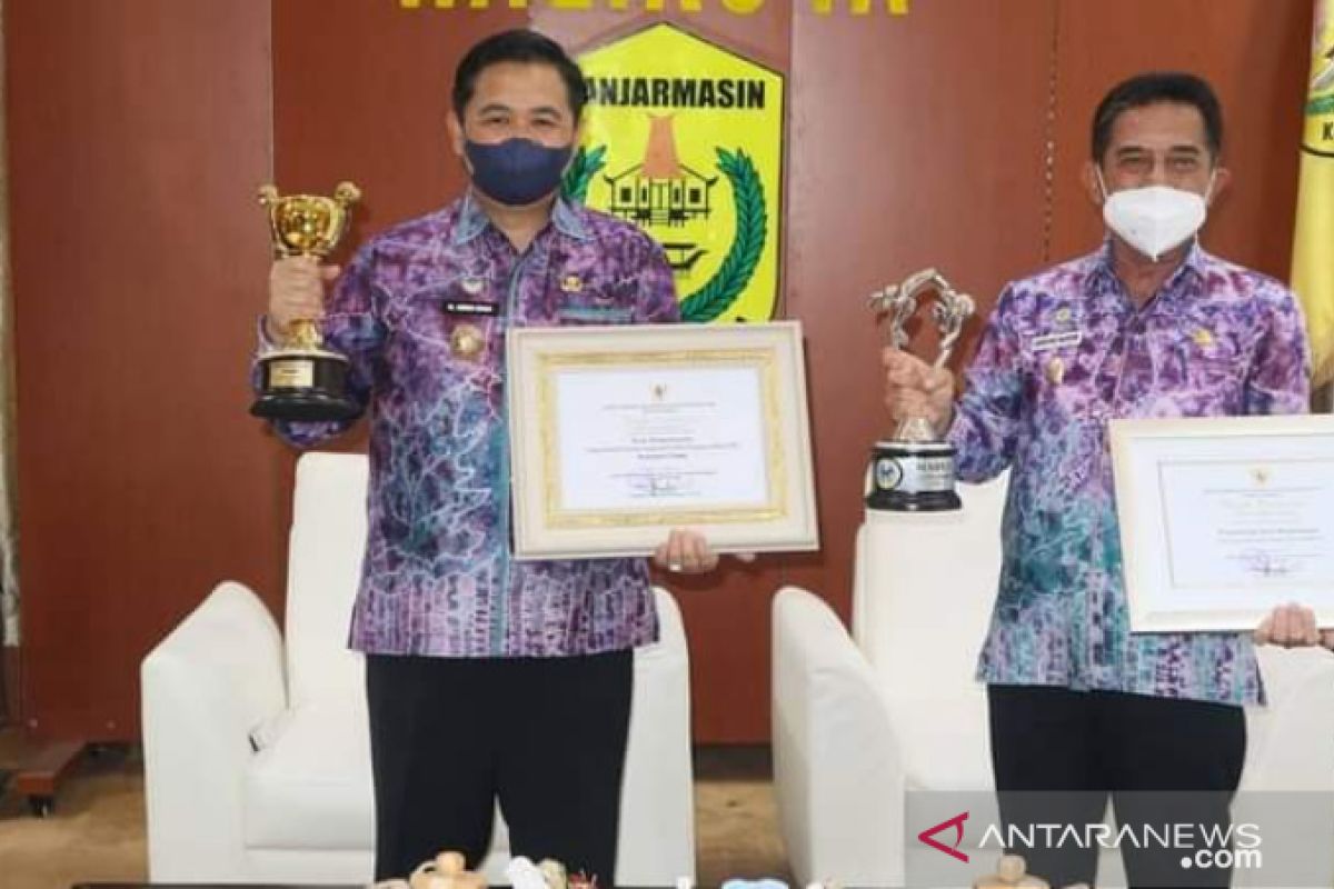 Banjarmasin wins 2021 child-friendly city and gender award