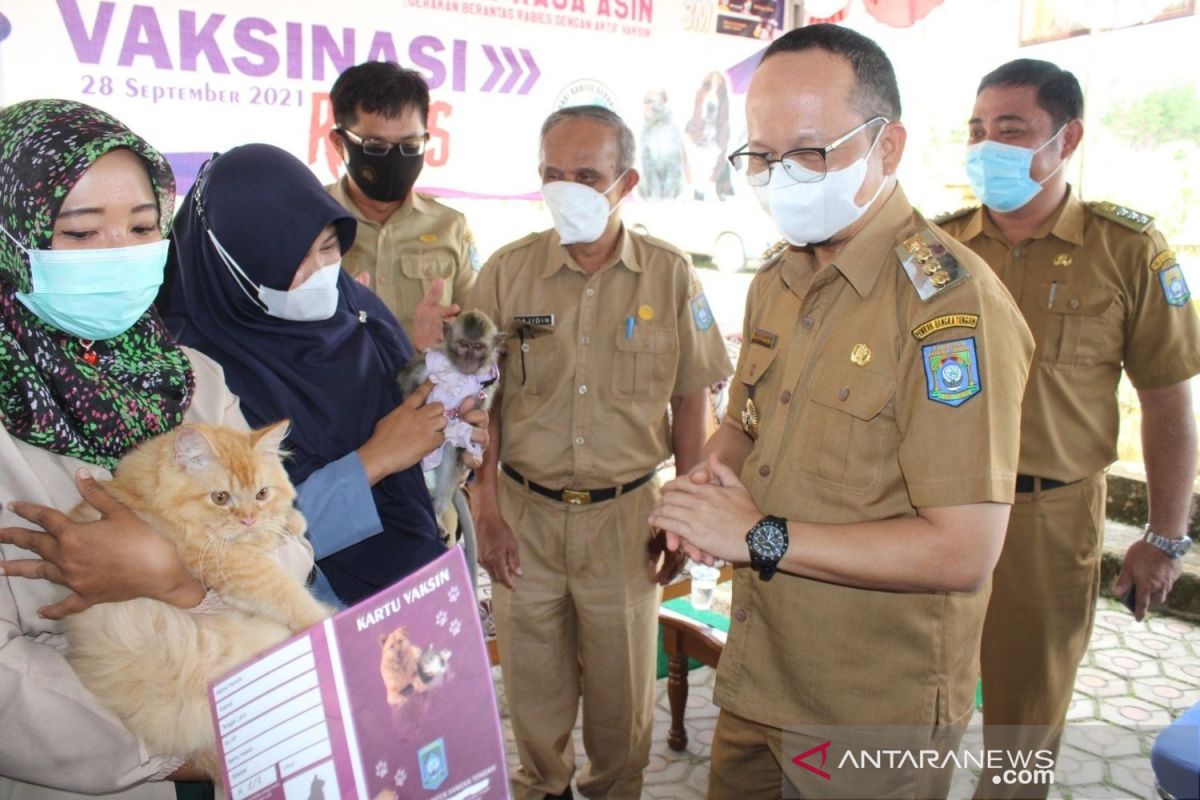 Bangka Tengah menggelar layanan vaksinasi rabies untuk hewan peliharaan