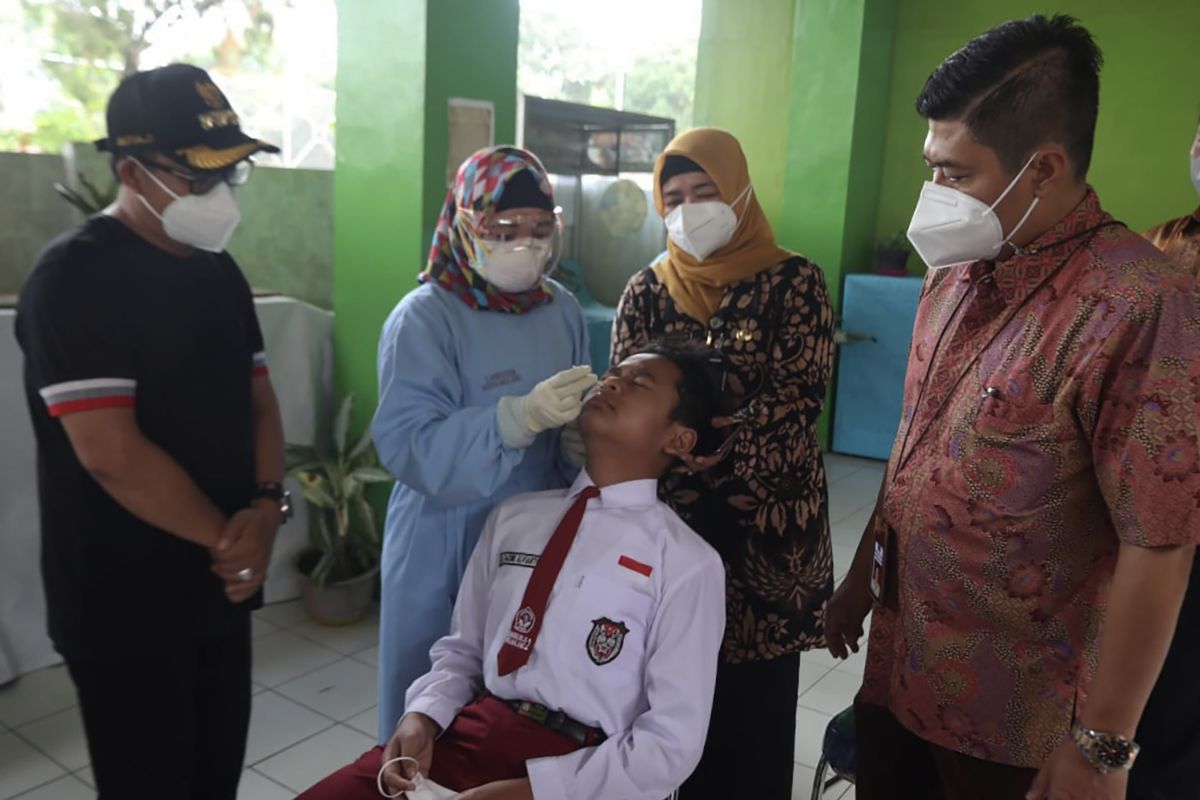 Disdikbud  Kota Malang swab ribuan siswa antisipasi klaster sekolah