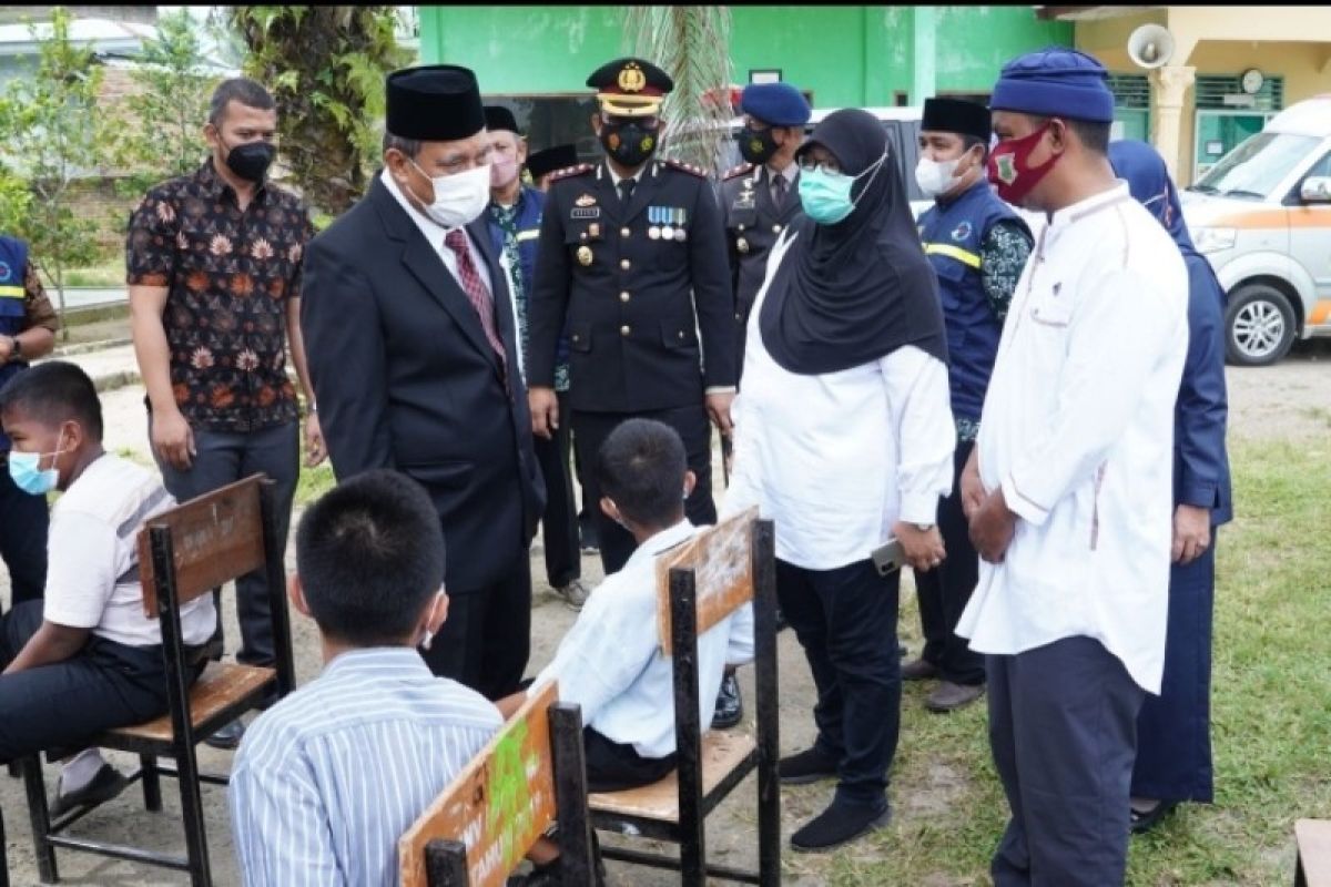 Wali Kota dan Forkopimda Tebing Tinggi tinjau vaksinasi pelajar