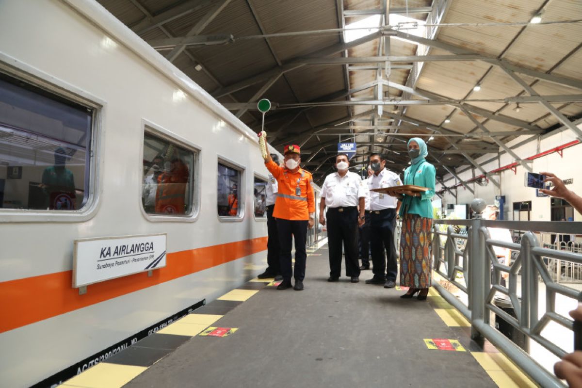 KA Airlangga hadir fasilitasi relasi Surabaya Pasar Turi-Pasar Senen