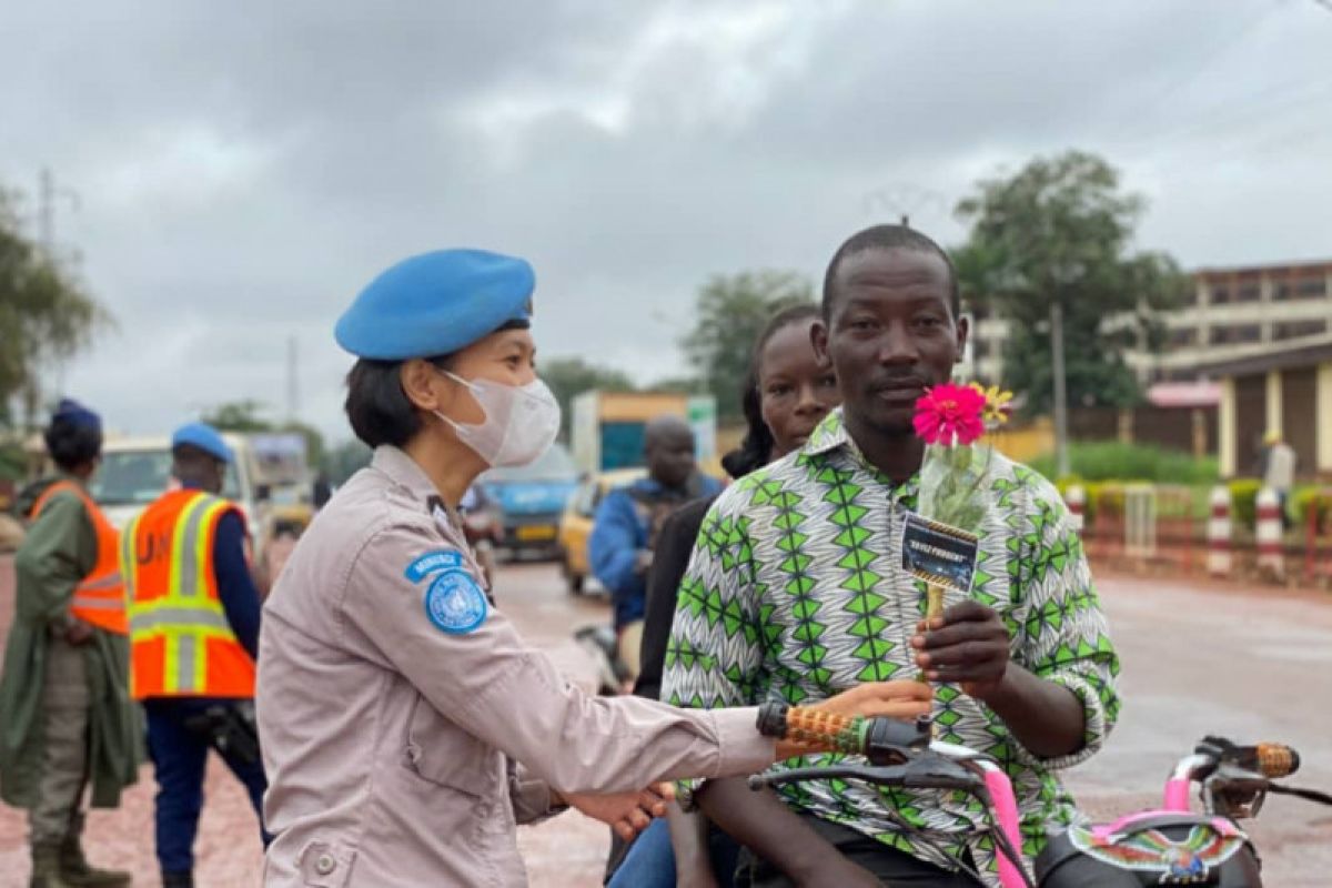 Sebuah cerita dari 'peacekeepers' di negeri berkonflik