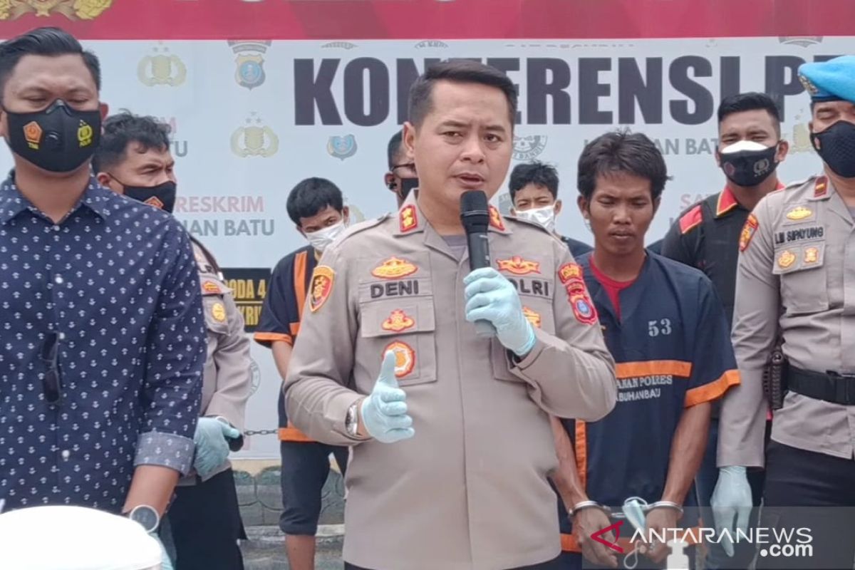 Ayah nodai putri selama 3 tahun di Labuhanbatu Selatan, terungkap saat curhat ke teman