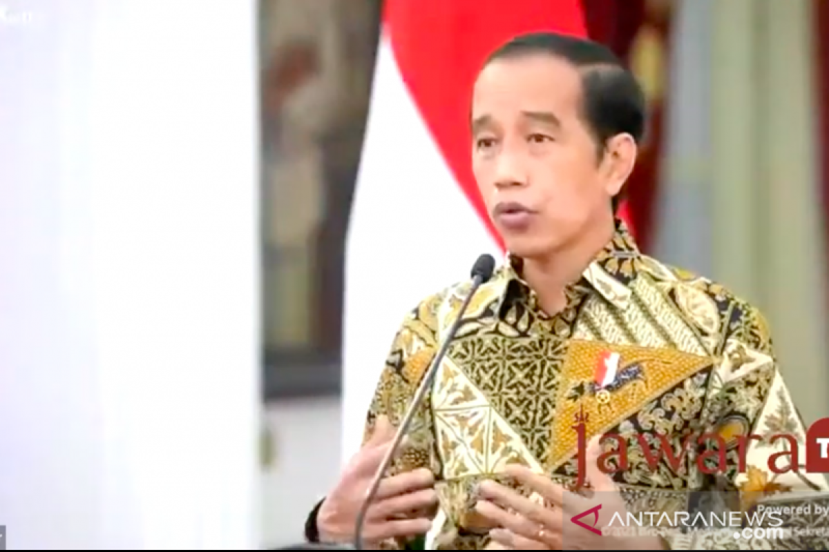 Presiden Jokowi soroti banyak warga terjerat bunga tinggi dari pinjol