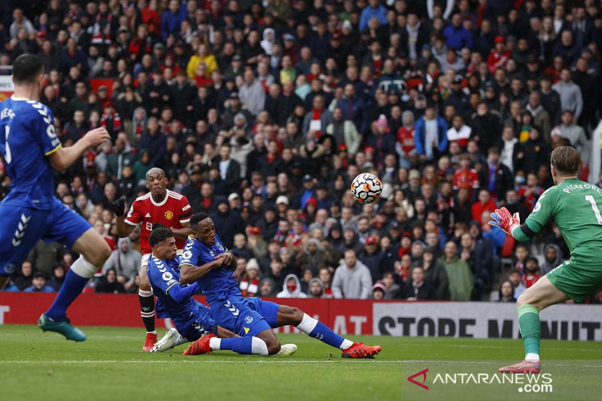 Manchester United bermain imbang 1-1 lawan Everton