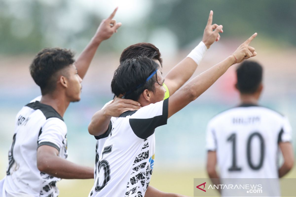 PON Papua - Pelatih Kaltim Rahmad Hidayat waspadai kebangkitan tim sepak bola Aceh