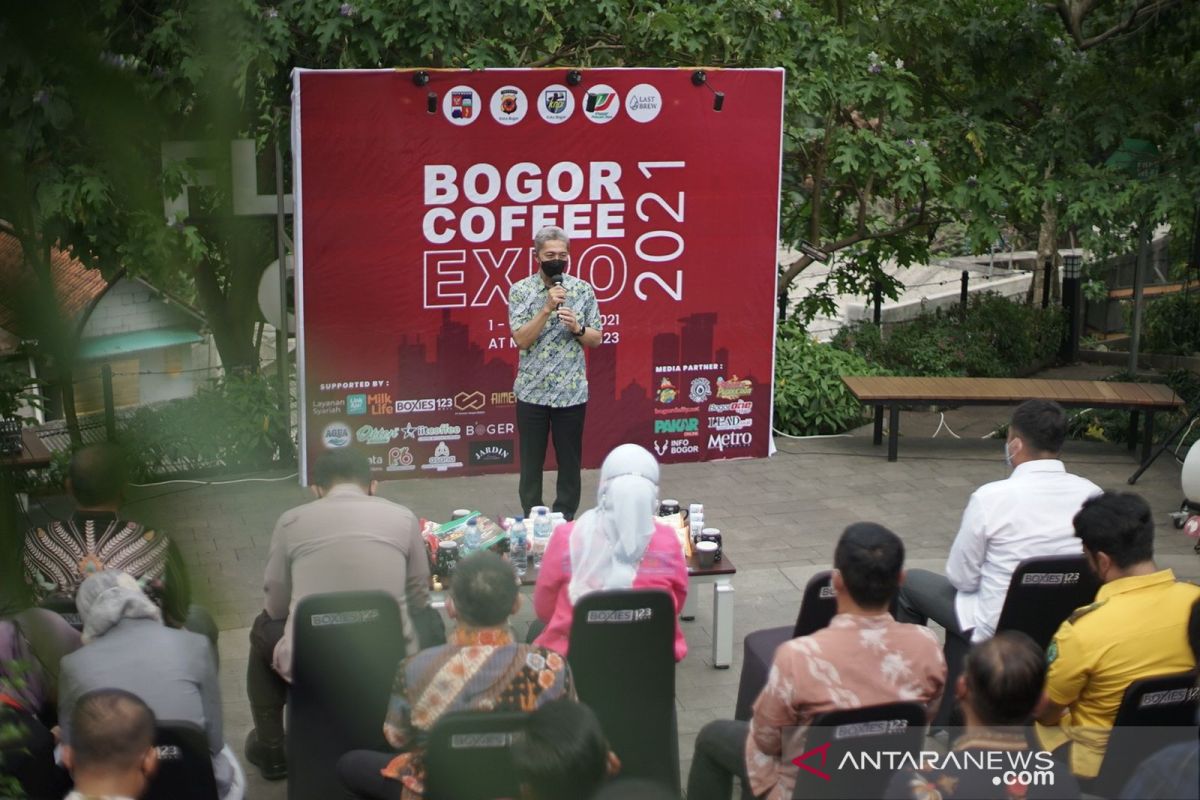 Dedie A. Rachim geliatkan usaha kedai hingga industri kopi di Bogor