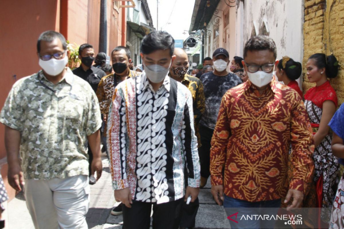 Wali Kota Gibran komitmen benahi kampung batik Solo