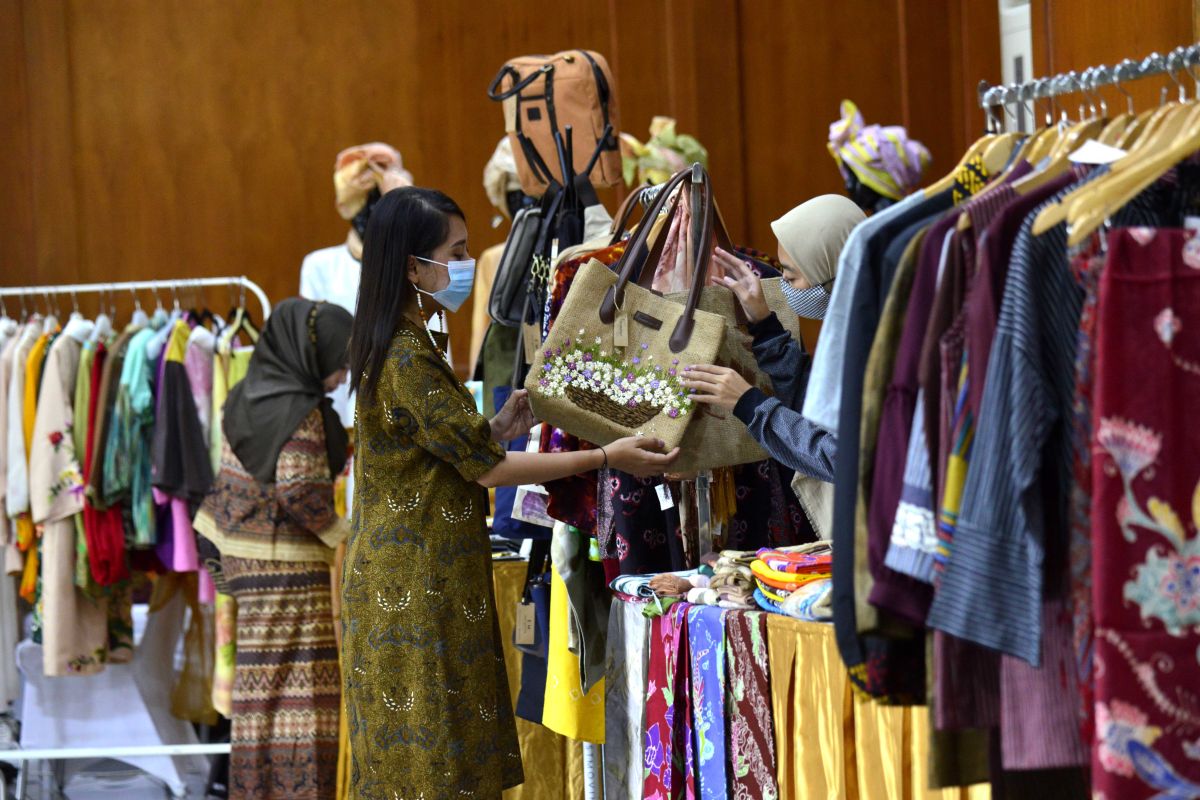 Surabaya to hold batik and MSME  produk on heroes day