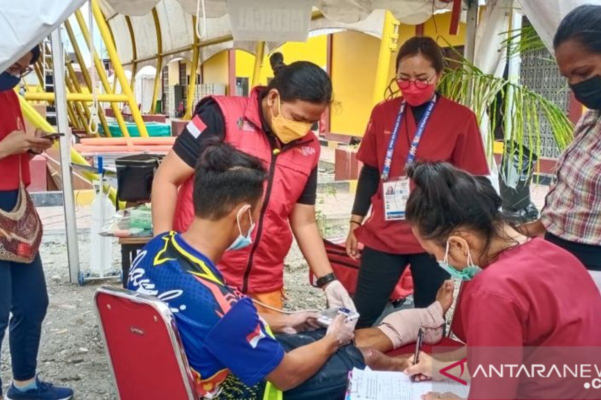 Tujuh nakes siaga di posko medis panjat tebing PON Papua hari ini