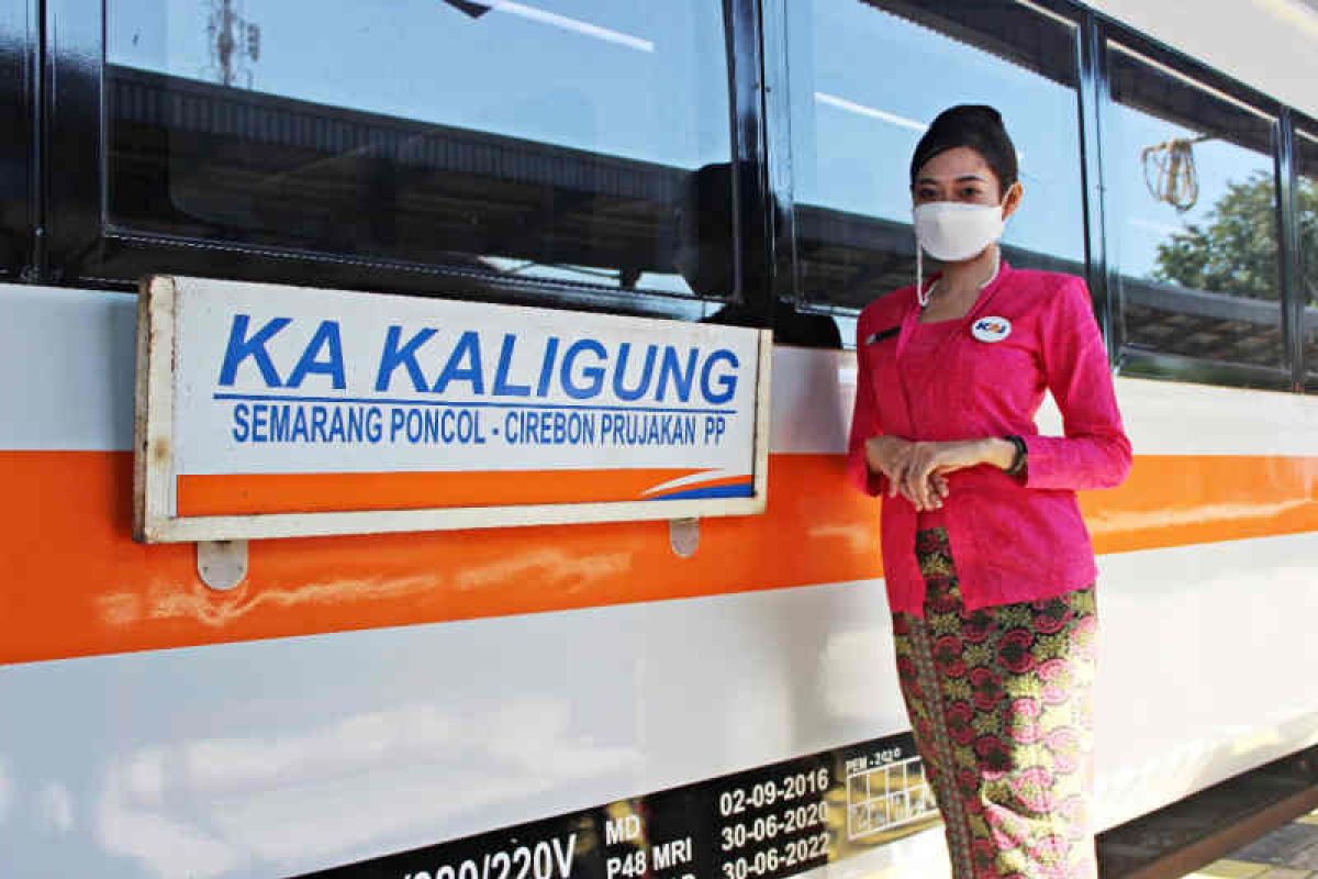 Tiga KA aglomerasi lintas Jateng kembali dioperasikan