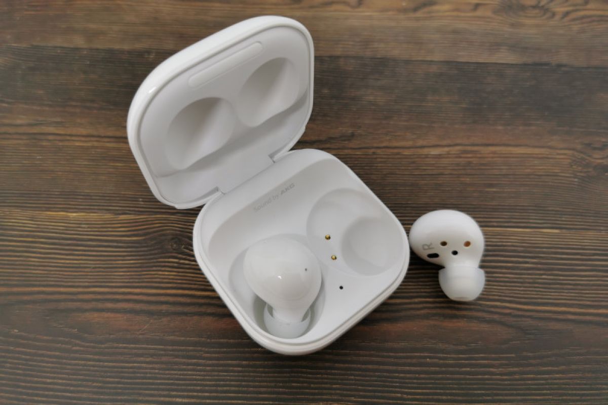 Samsung Galaxy Buds 2, kecil dan ringkas untuk sehari-hari