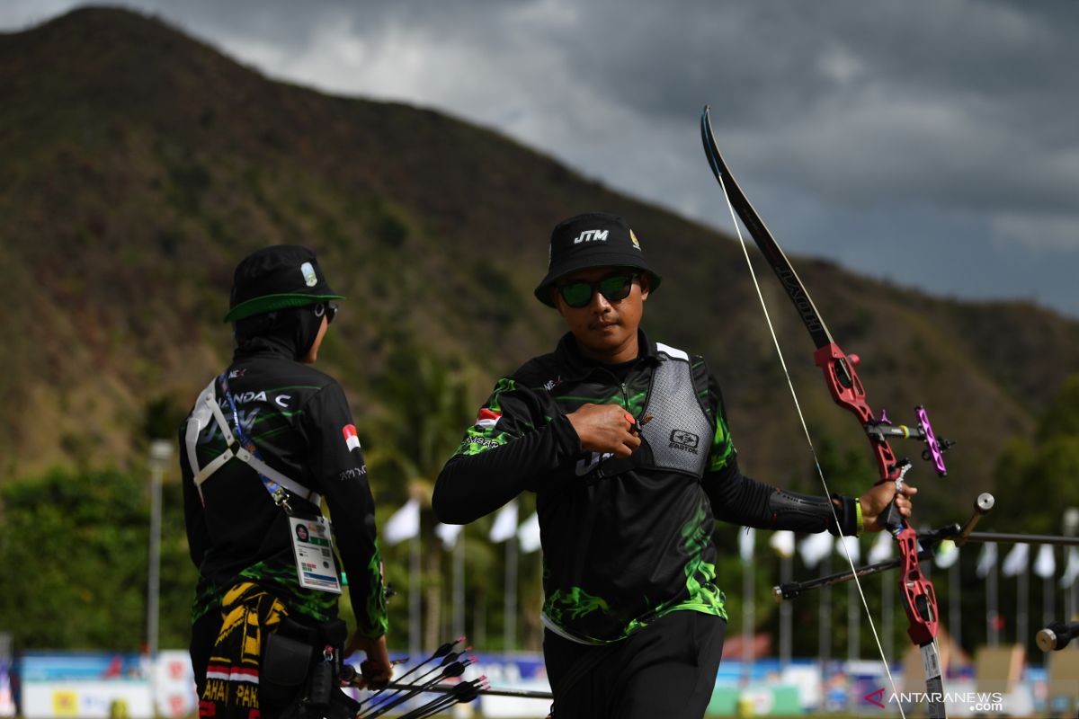 Olympics archers Choirunisa-Agatha win recurve event at Papua PON