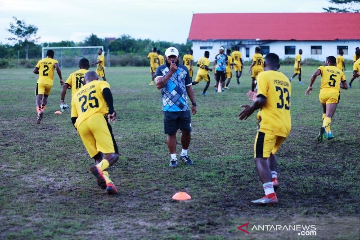 Persewar Waropen boyong 27 pemain hadapi liga 2 di Palangkaraya