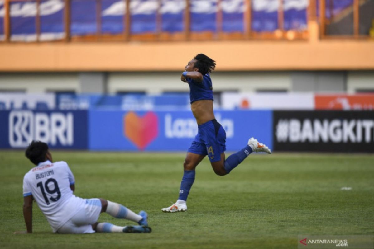 PSIS Semarang kalahkan Persebaya dengan skor 3-2