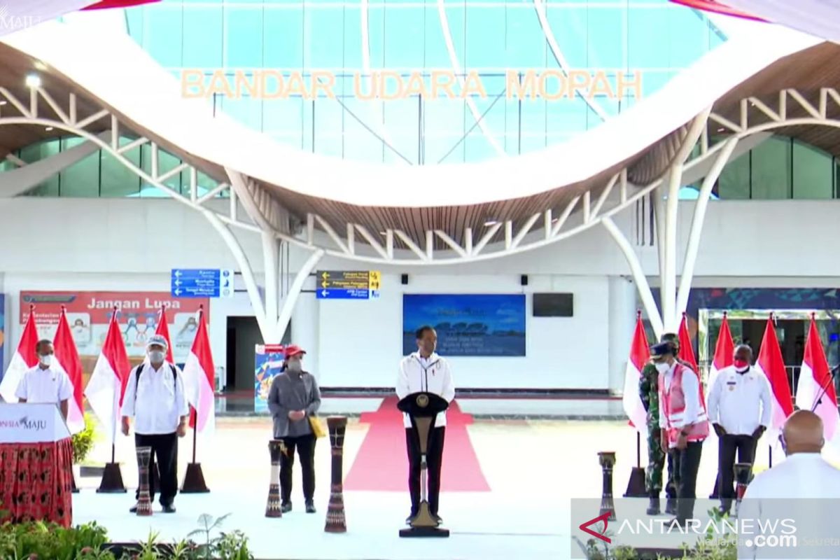 Jokowi inaugurates Mopah Airport terminal in Merauke