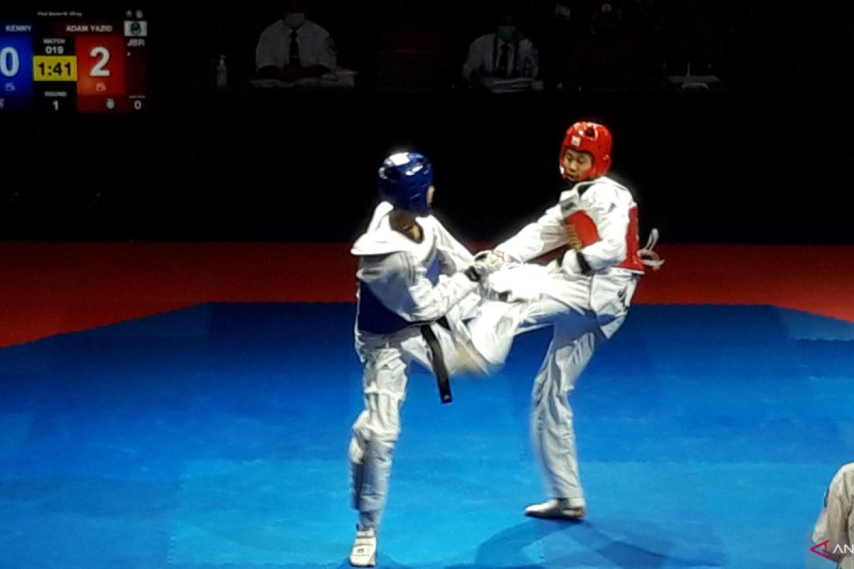 PON Papua - Adam Yazid Ferdyansyah sumbang emas taekwondo Jabar