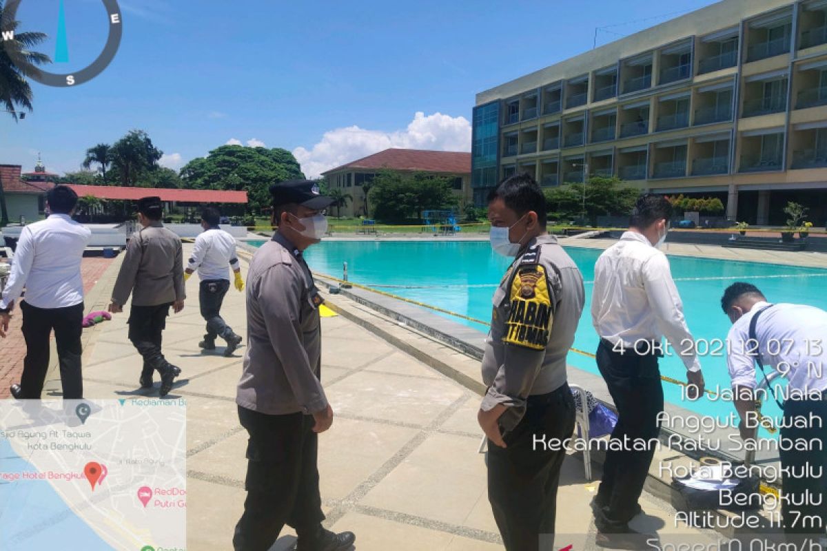 Mayat perempuan tanpa identitas ditemukan di kolam renang hotel di Bengkulu