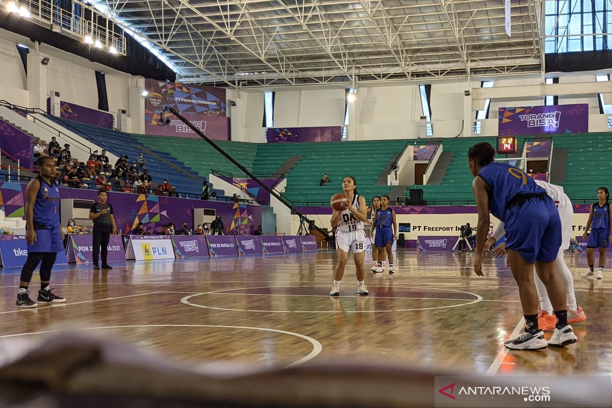 Tim basket putri DKI Jakarta lolos semifinal usai bekuk Papua 85-30