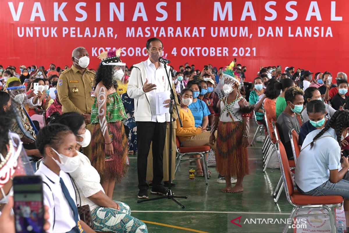 Presiden Jokowi apresiasi percepatan vaksinasi di Papua Barat