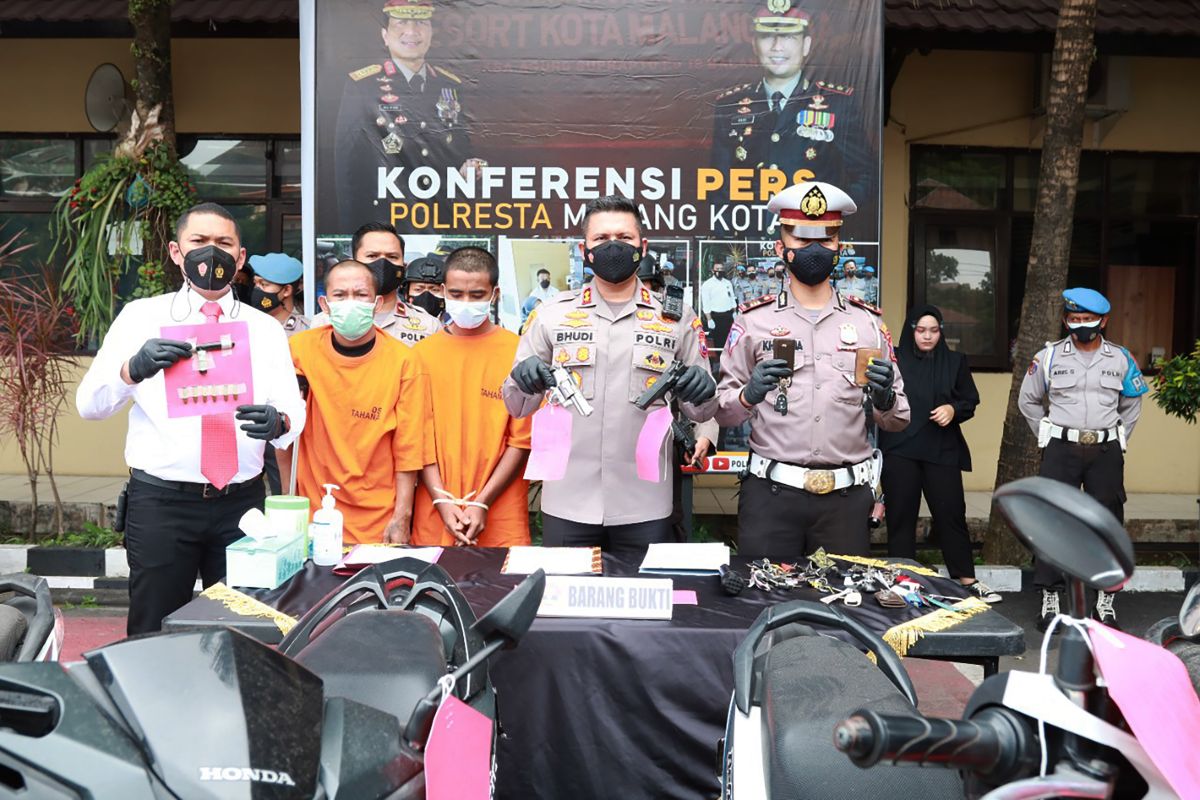 Polisi tangkap dua spesialis pencurian kendaraan bermotor di Kota Malang