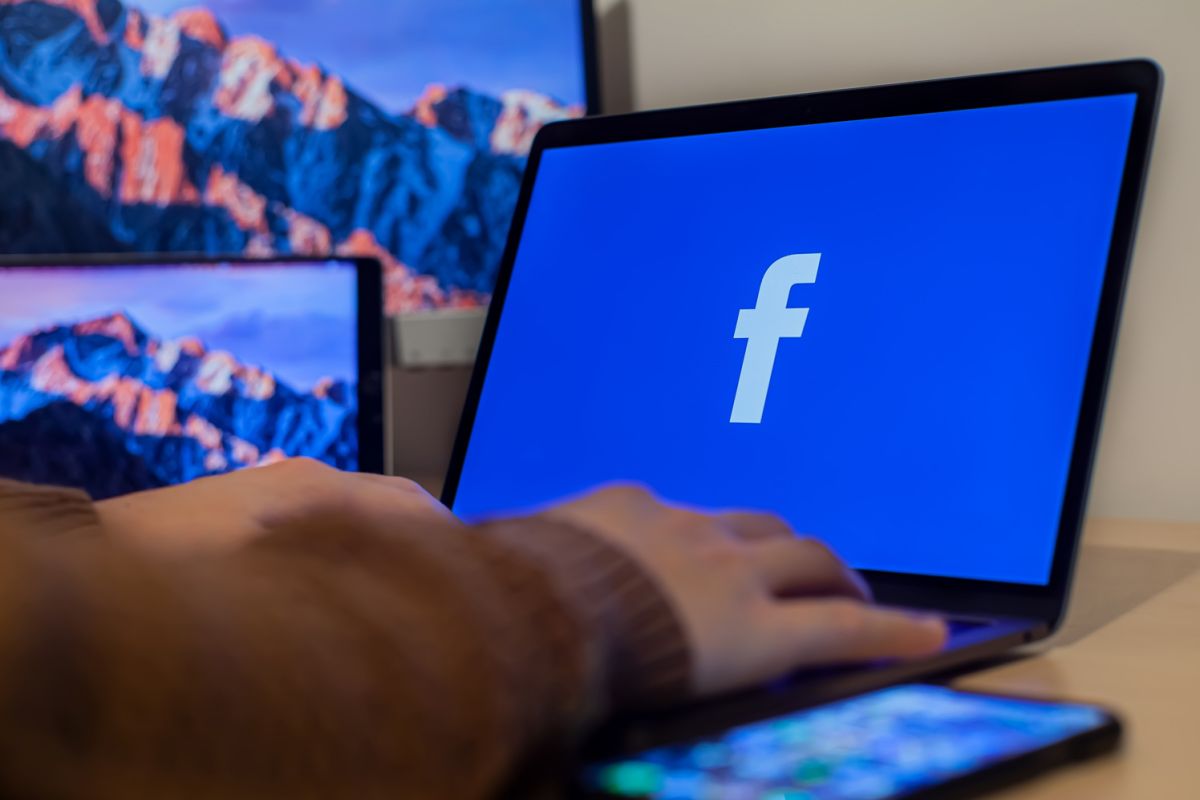 Facebook disebut beroperasi diam-diam