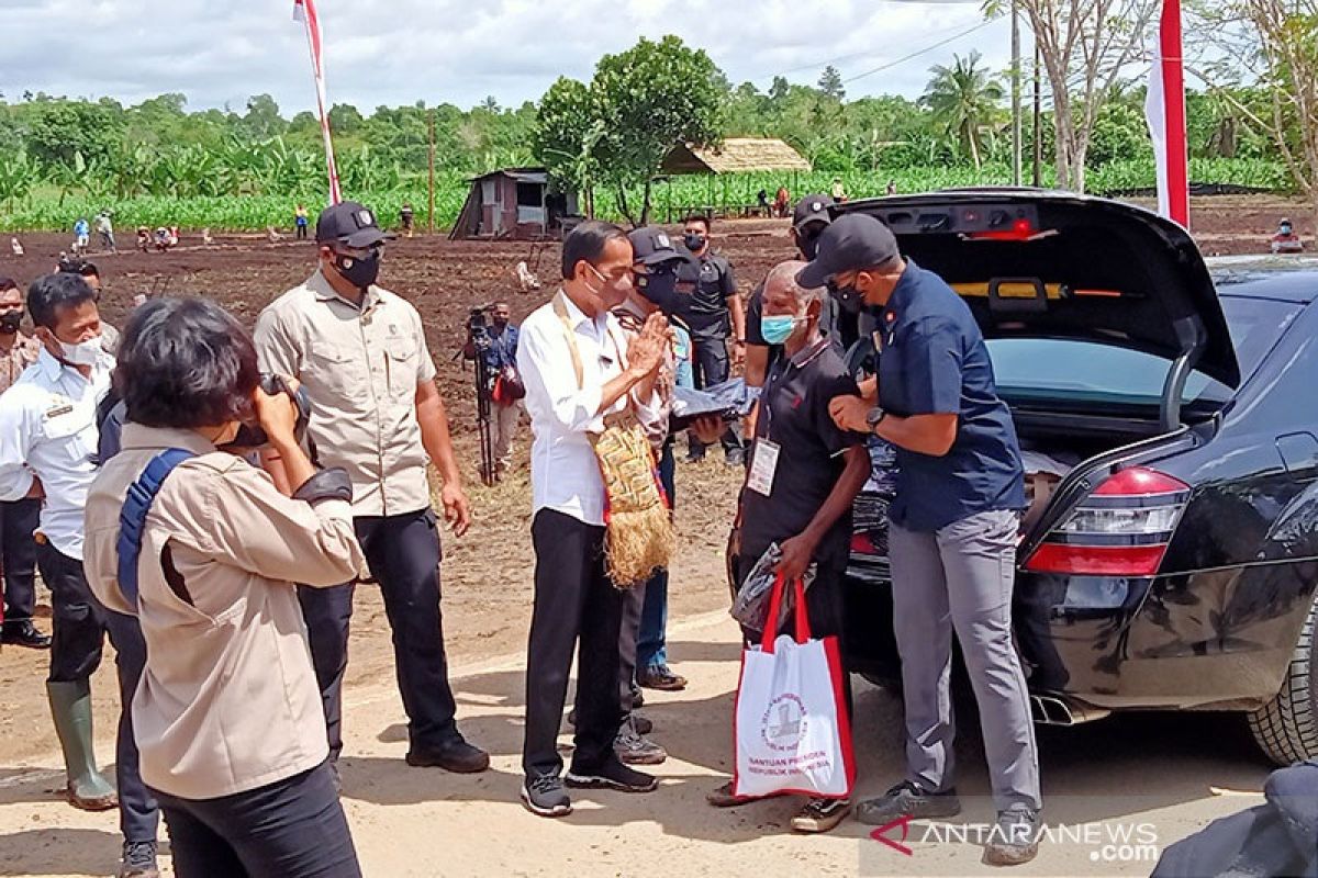 Presiden Jokowi apresiasi percepatan vaksinasi di Papua Barat