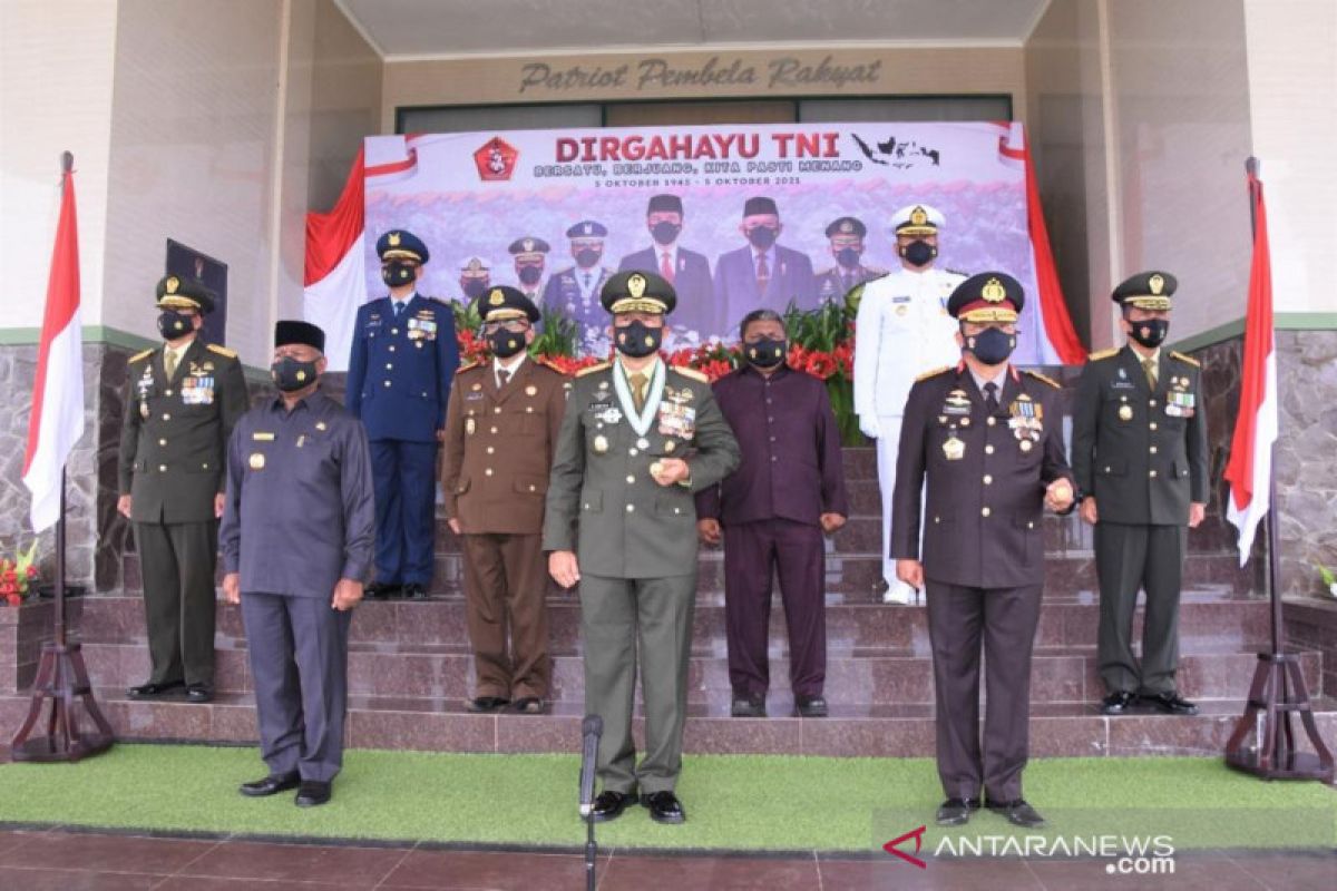 Kodam XVIII/Kasuari syukuran HUT TNI ke 76 sederhana penuh khidmat