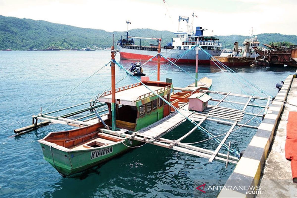 KKP serahkan satu unit kapal kepada nelayan