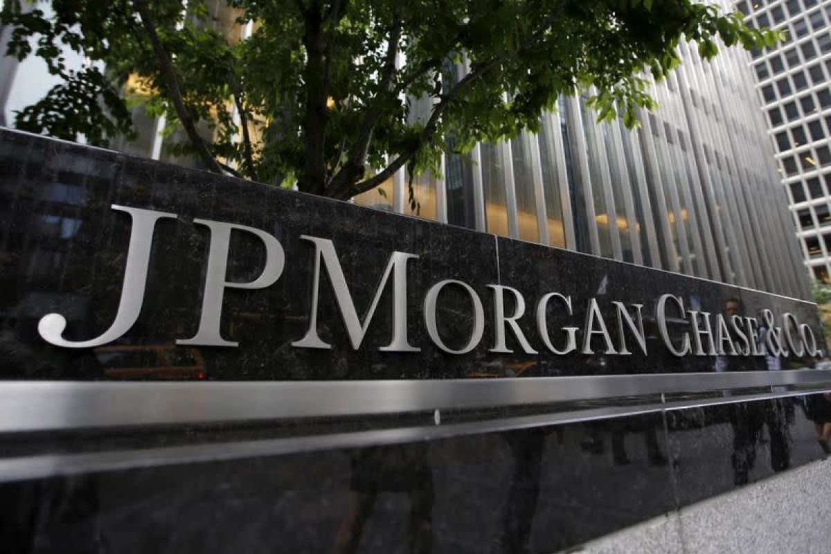 JPMorgan larang perjalanan bisnis karyawan AS