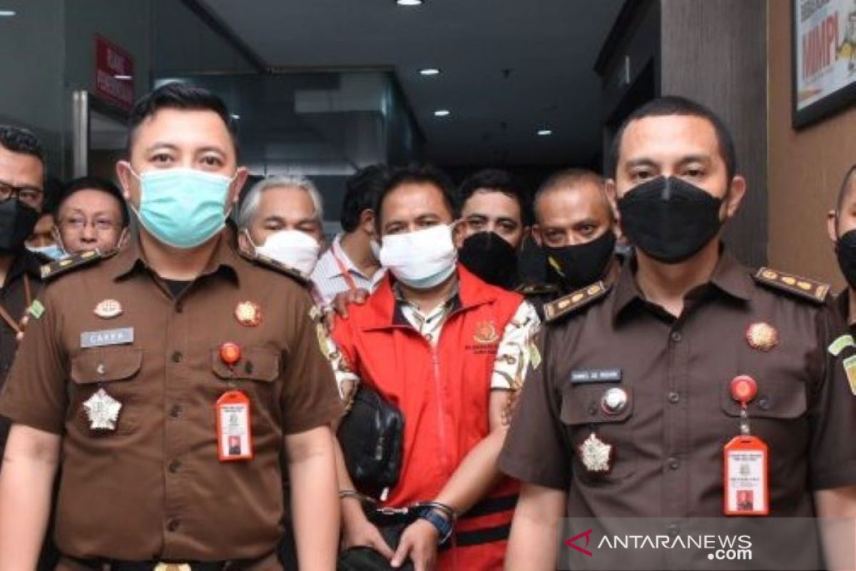 Kejati Jabar tahan empat tersangka korupsi PT Pos Finansial