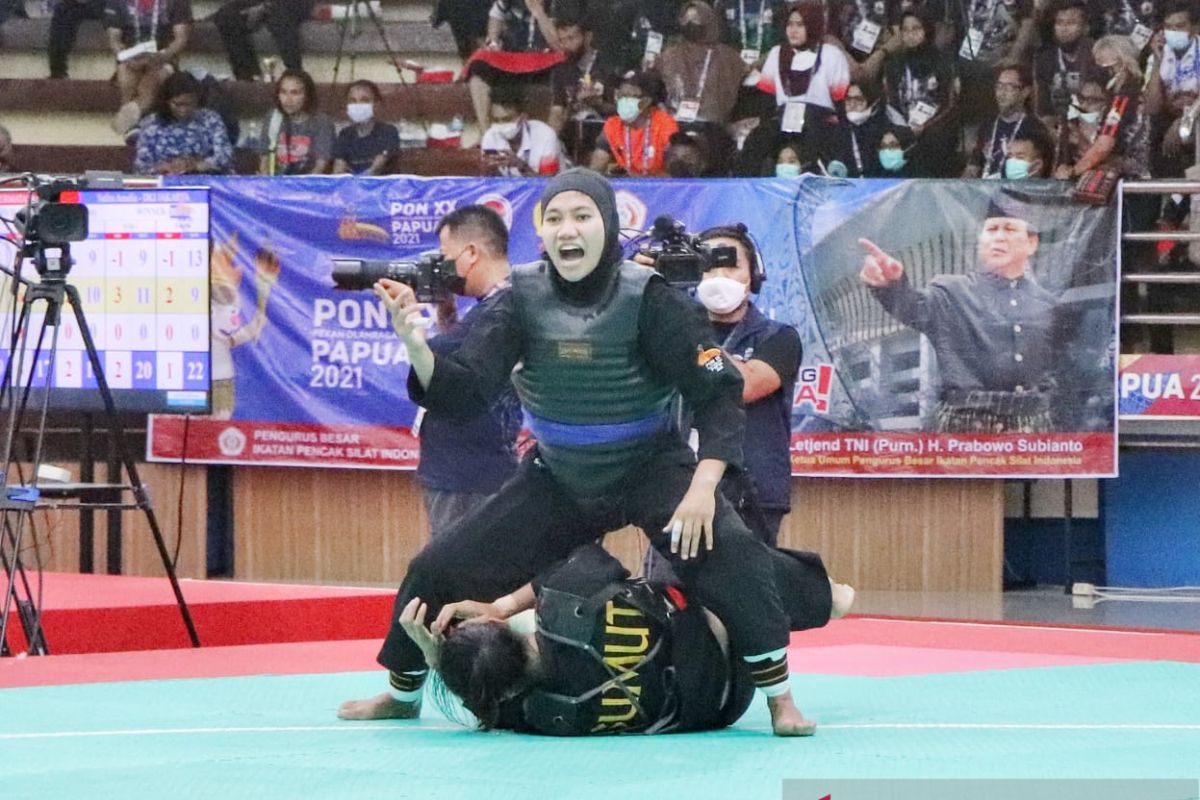 Pesilat peraih emas SEA Games Suci Wulandari tumbang pada penyisihan PON Papua