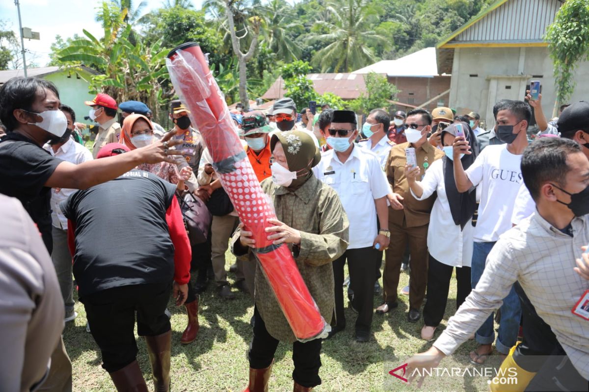 Mensos siapkan delapan titik "buffer stock" untuk penyintas banjir Luwu