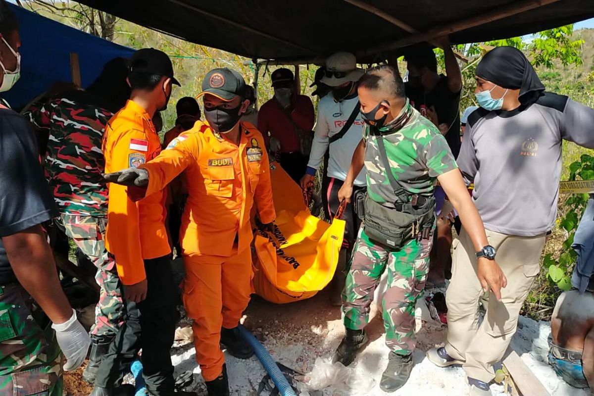 Empat orang penambang emas meninggal dalam satu lubang di Sumbawa