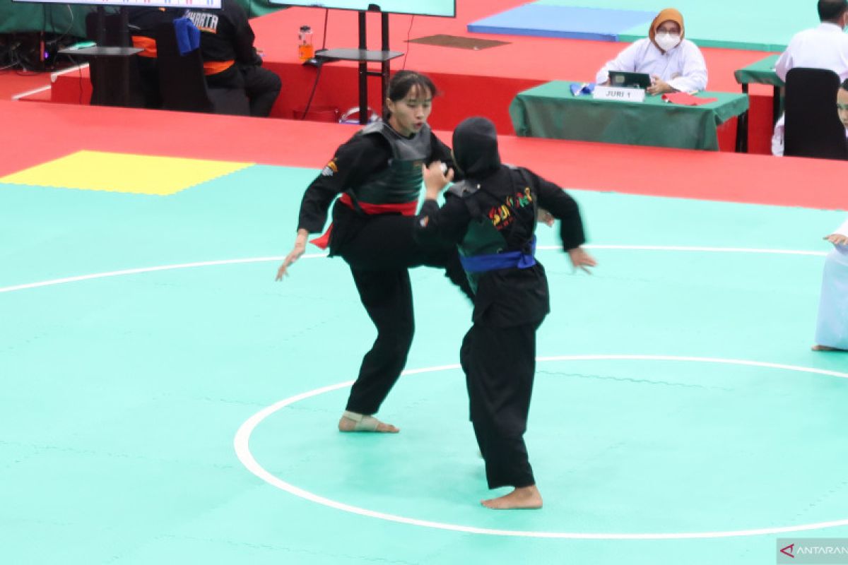 PON Papua - Sumbar menjagokan Suci Wulandari sabet emas pencak silat