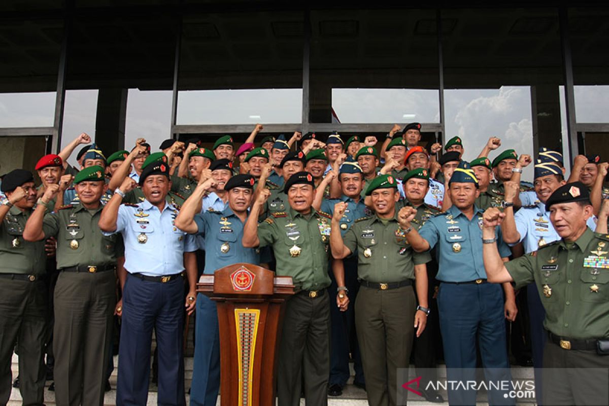 Pengamat: Anggota TNI sebaiknya tak duduki jabatan sipil