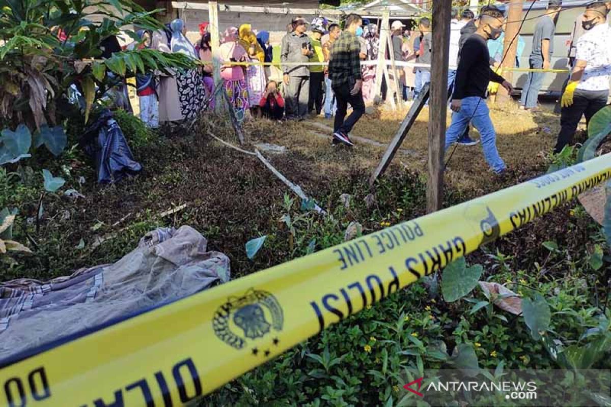 Geger, warga Simeulue temukan mayat di pinggir jalan