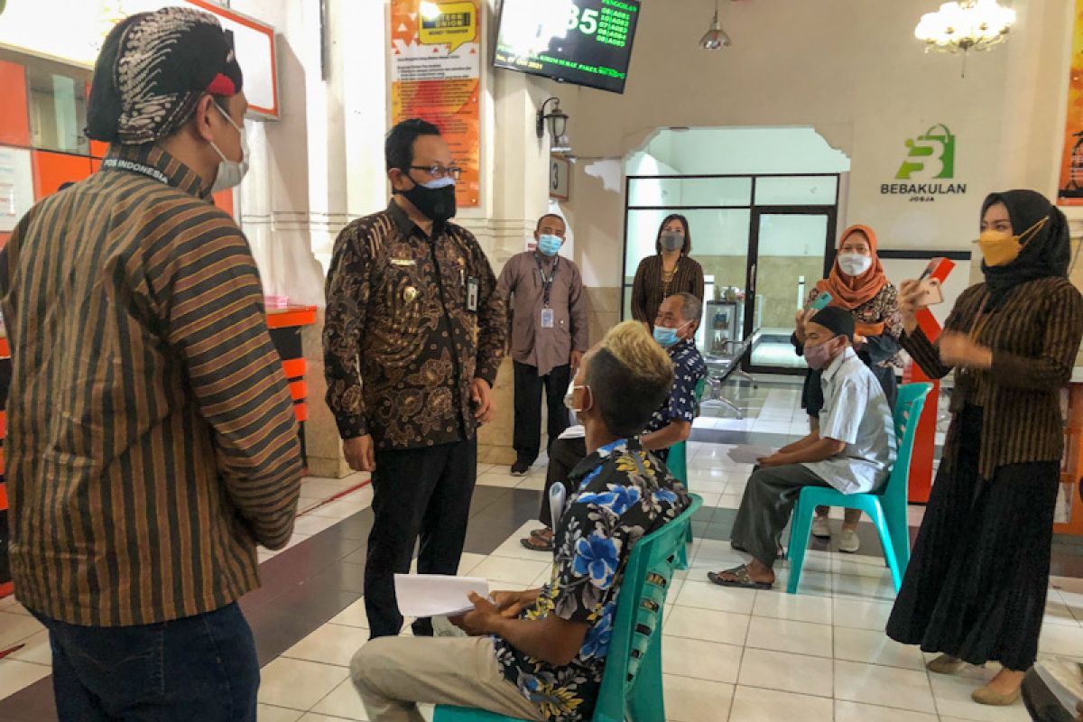 Pemkot Yogyakarta mulai salurkan BST dari APBD untuk 1.085 penerima