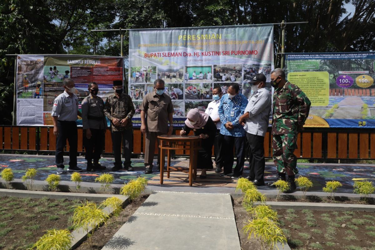 Bupati Sleman meresmikan pengolahan air limbah SPALD-T Dusun Kules