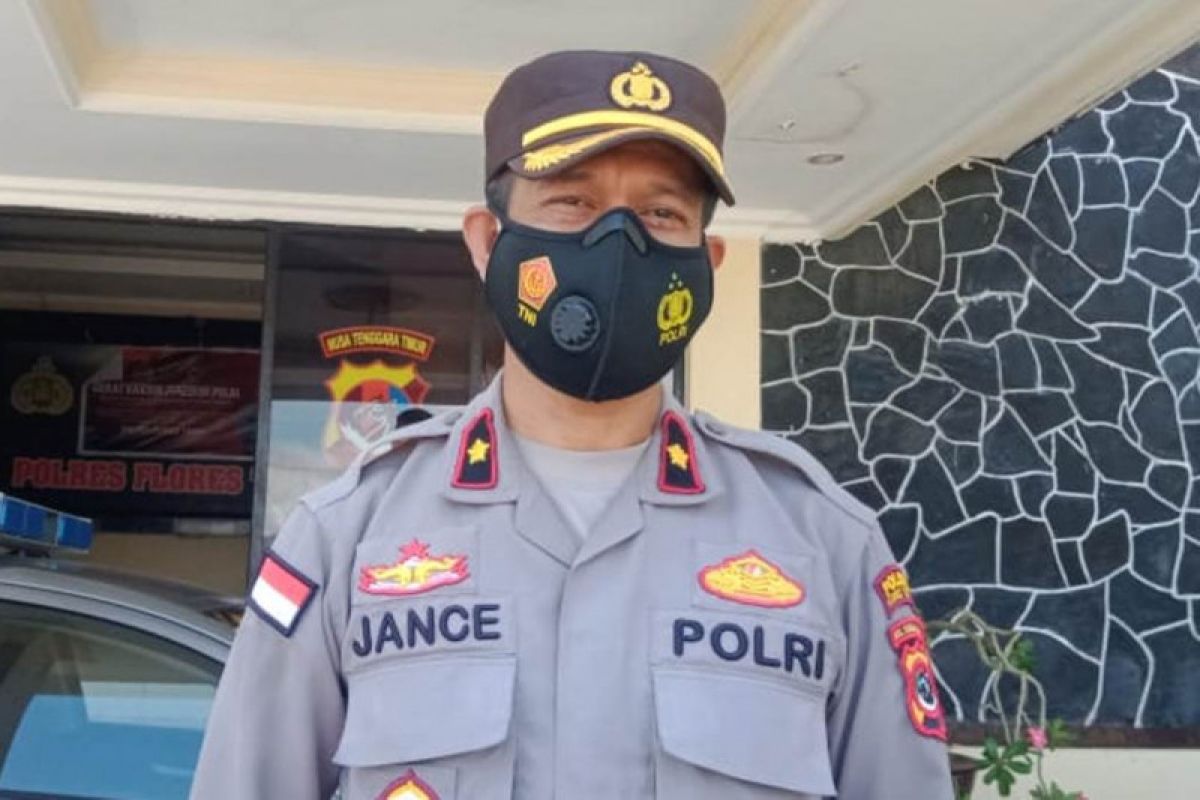 Kepolisian Flores Timur kerahkan  30 personel bantu tangani bentrok di Pulau Adonara