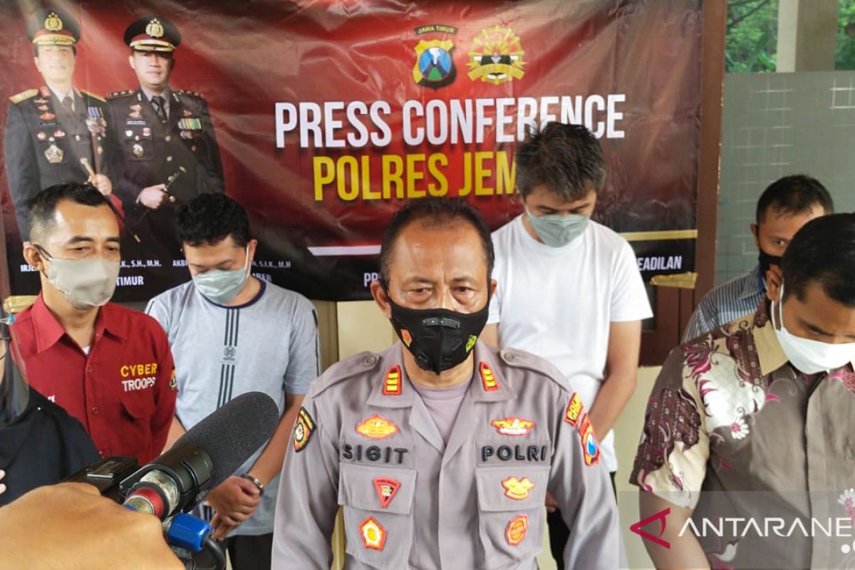 Polisi tangkap penadah komputer tablet hasil curian di SMKN 5 Jember