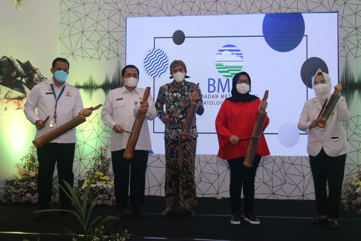 BMKG gelar sekolah lapang cuaca untuk nelayan Trenggalek