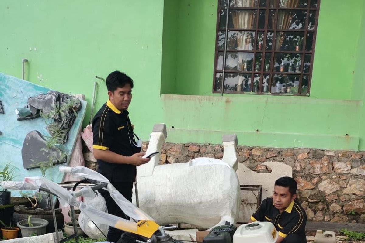 15 kelompok tani di Tabalong terima bantuan alsintan