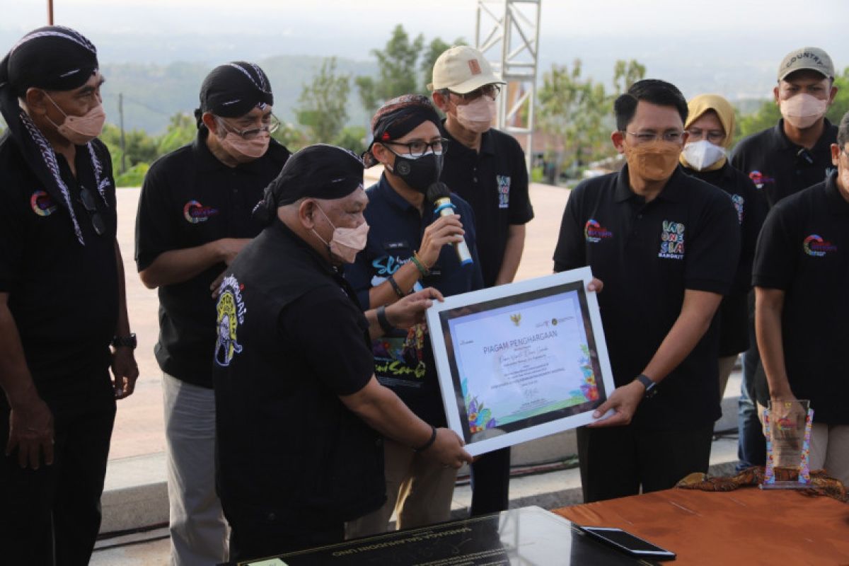 Menparekraf berharap Tebing Breksi dapat buka peluang usaha masyarakat