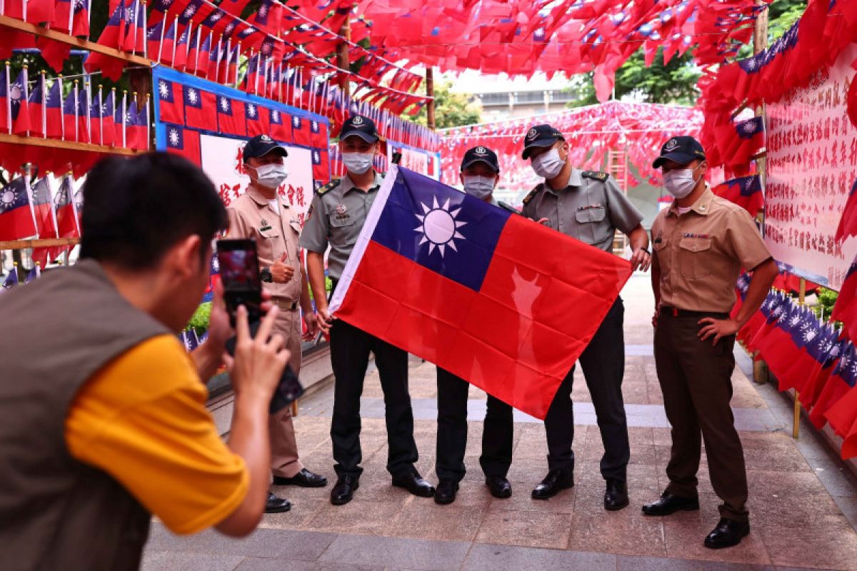 Pemimpin Taiwan bilang kami takkan mau dipaksa tunduk pada China