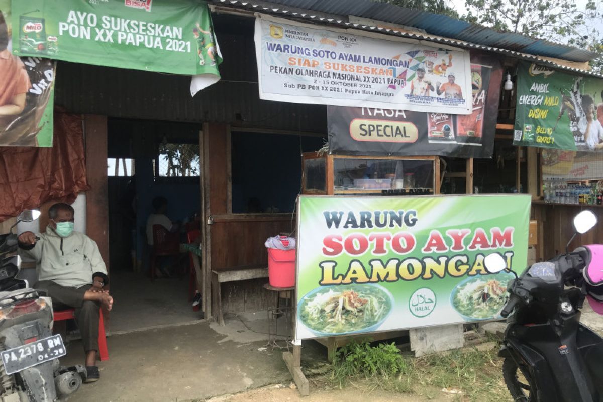 PON Papua (serba-serbi) - Menyantap soto ayam Lamongan di jalur perbatasan Jayapura-PNG