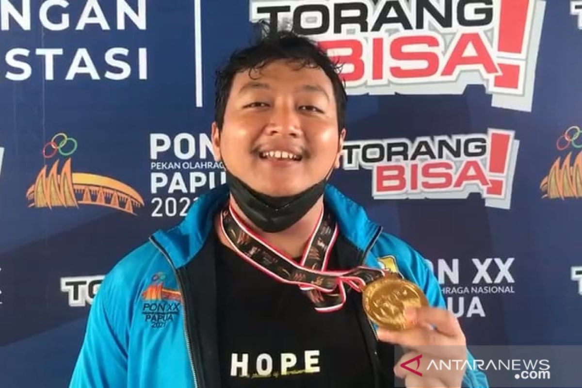 Jambi lifter M Ripqi Ramadhan sets two new national records