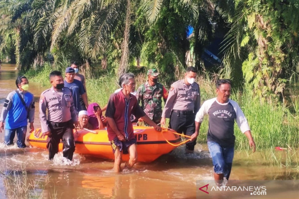 Sebanyak 77 korban banjir di Kabupaten PPU mengungsi