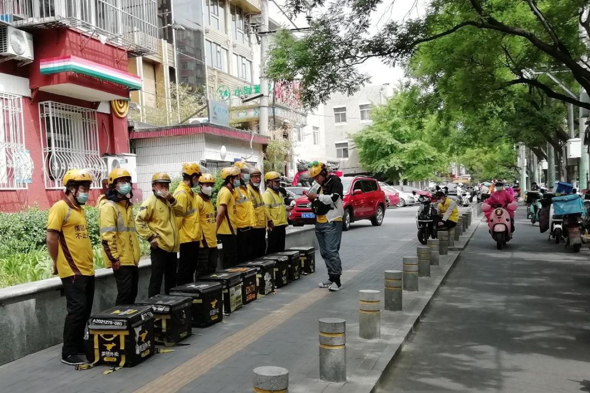 Platform jasa pengantar makanan didenda Rp7,6 triliun