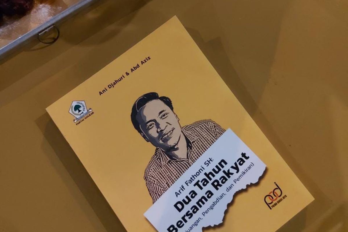 Pertanggungjawaban legislator Surabaya melalui buku jadi edukasi publik